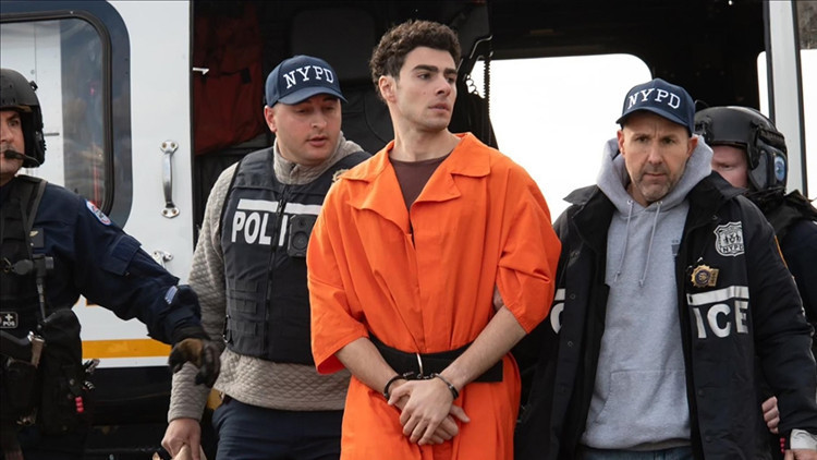 FBI ajanı gibi davrandı: Luigi Mangioneyi kaçırmaya çalıştı