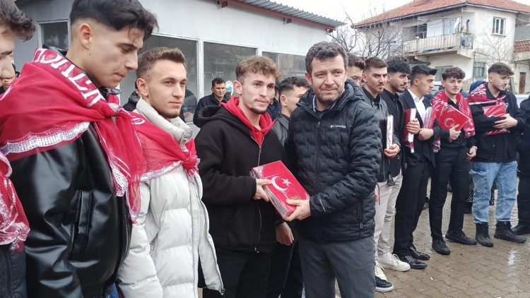 Asker adayları dualarla uğurlandı