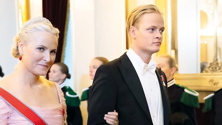 Norveç prensesinin oğlu 38 suçtan yargılanacak