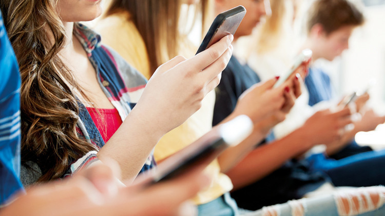 Türkiye’nin ‘online’ haritası çıkarıldı... Günde 7 saat internetteyiz Türkiye’nin ‘online’ haritası çıkarıldı... Günde 7 saat internetteyiz