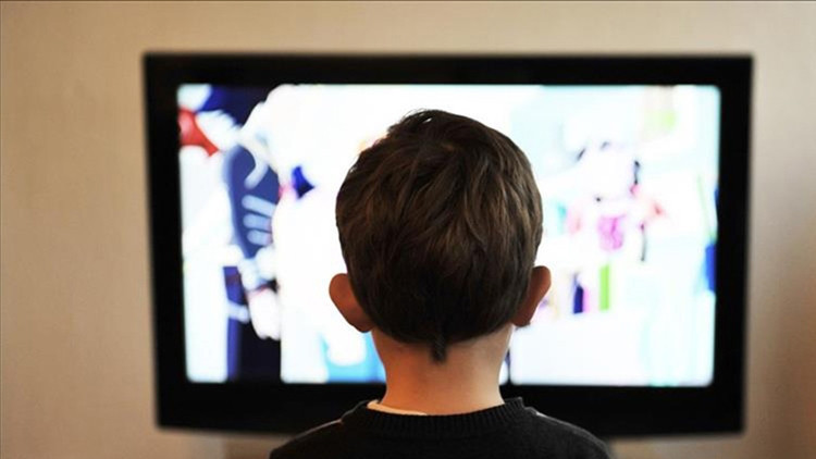 Bakanlıktan çocuklar için ekran süresi uyarısı: En fazla 1 saat olmalı