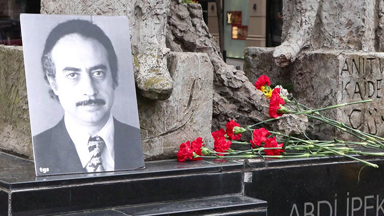 Abdi İpekçi ölümünün 47. yılında anıldı Abdi İpekçi ölümünün 47. yılında anıldı