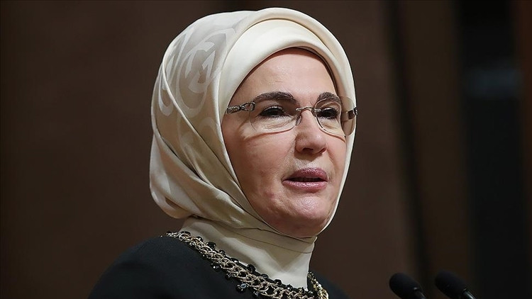 Emine Erdoğandan Berat Gecesi mesajı Emine Erdoğandan Berat Gecesi mesajı