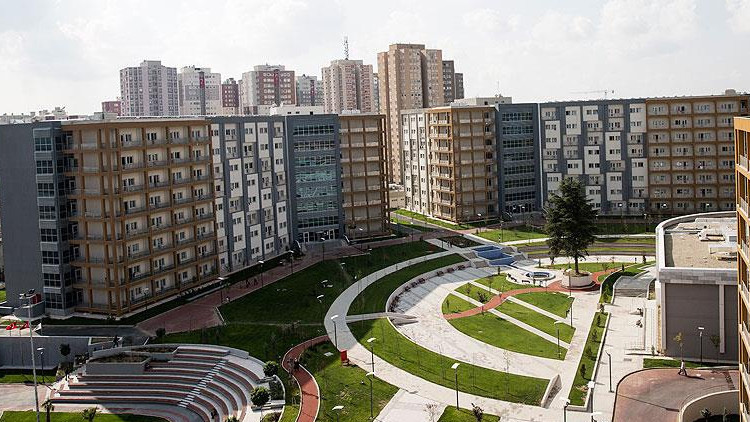 Kız yurdunda öğrencilerin eşyalarına zarar veren işçilere dava açıldı