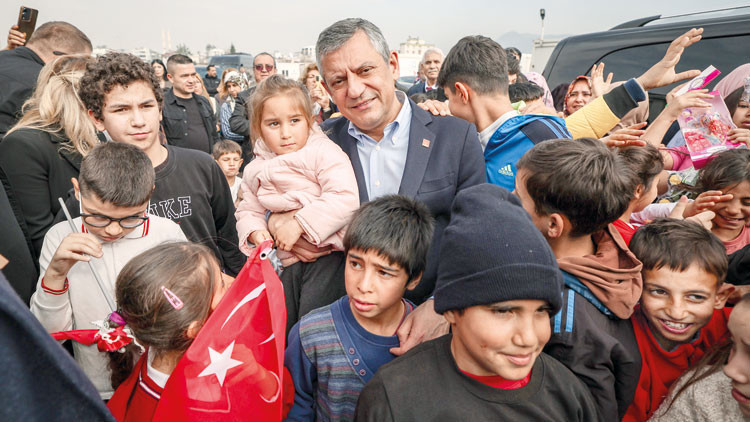 Özel: Depremin siyaseti olmaz Özel: Depremin siyaseti olmaz