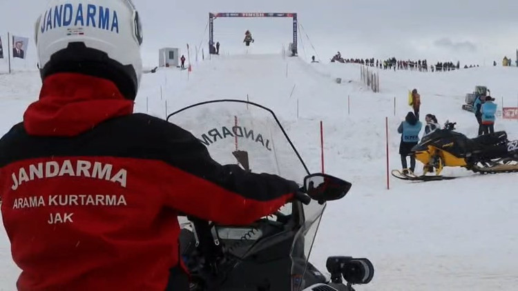 Jandarma, Dünya Kar Motoru Şampiyonasında aldığı tedbirleri paylaştı