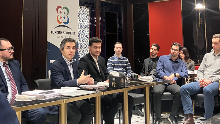 İngilteredeki Türk öğrenci toplulukları Londrada buluştu