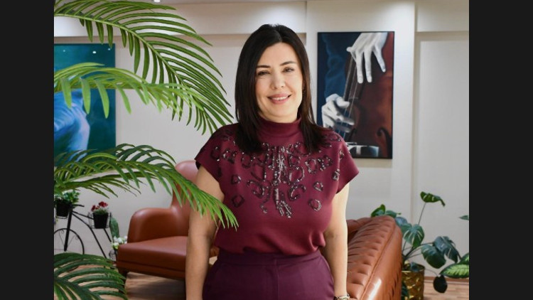 Saç dökülmesine karşı etkili ve destekleyici yöntem: Saç mezoterapisi Saç dökülmesine karşı etkili ve destekleyici yöntem: Saç mezoterapisi