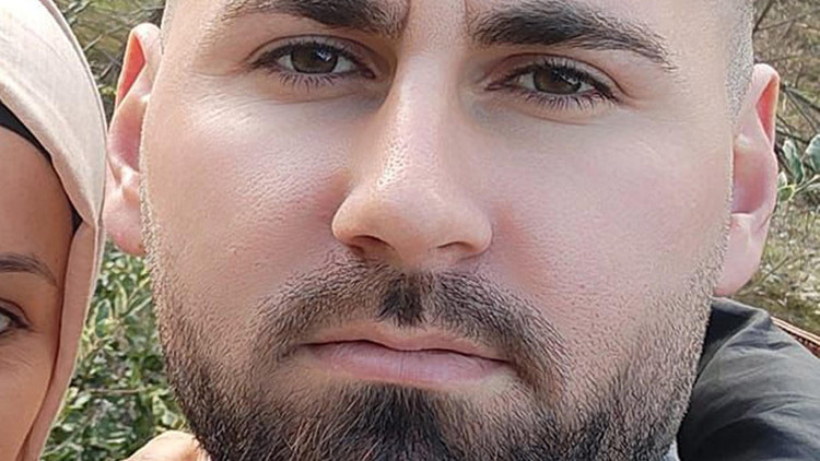 Mobilya ustası, kamyonetinde bıçaklanarak öldürüldü