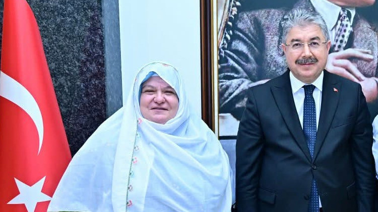 Belediye başkanının kıyafeti için sosyal medyada skandal ifade Mehmet Emin Korkmaz tutuklandı