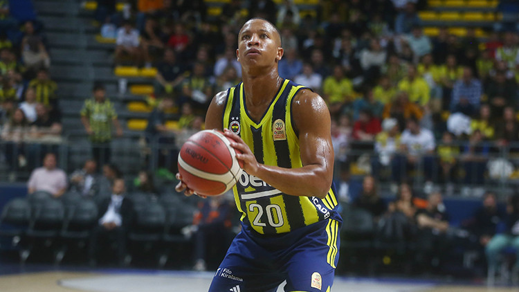 Fenerbahçeden Devon Hall için sakatlık açıklaması