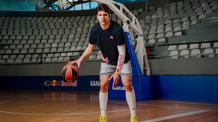 Milli Basketbolcu Tarık Biberovic Red Bull Sporcusu Oldu