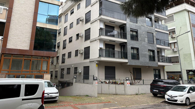 İzmirde evinin önünde katledildi Polis gibi giyinen katil zanlısı yakalandı... İfadesi ortaya çıktı