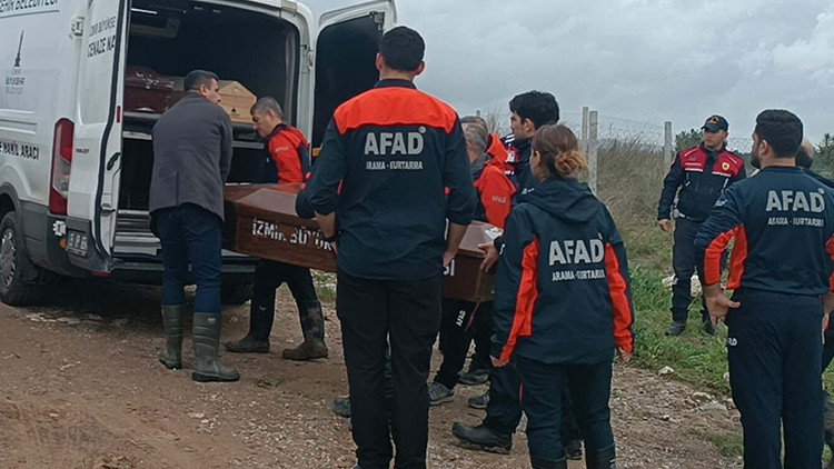 İzmirdeki selde 2 kişi hayatını kaybetmişti: Sürücü tutuklandı İzmirdeki selde 2 kişi hayatını kaybetmişti: Sürücü tutuklandı