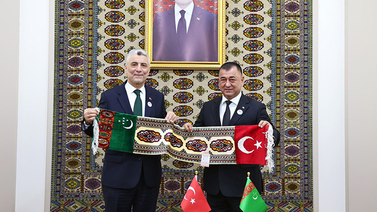 Bakan Bolat, Türkmenistan Bakanlar Kurulu Başkan Yardımcısı Ataguliev ile görüştü