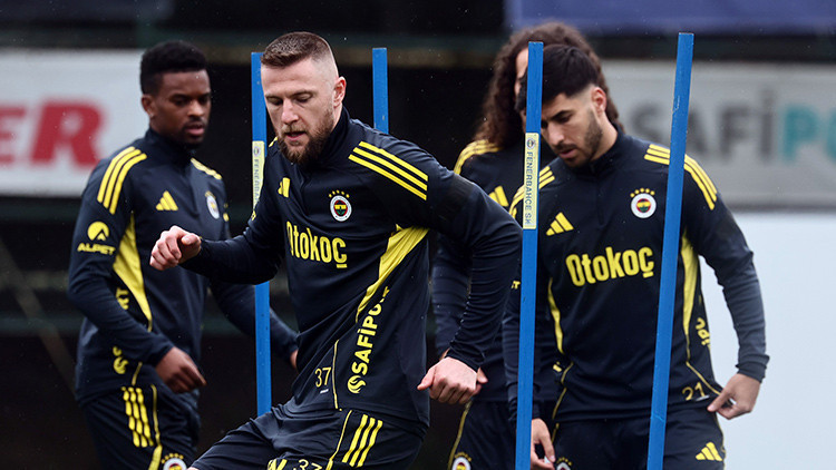 Fenerbahçenin Trabzonspor maçı kamp kadrosu belli oldu