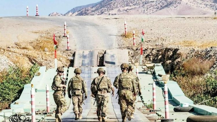 ABD Suriye’den çekiliyor mu