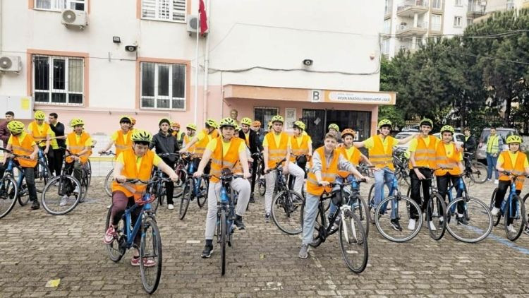 Bisiklet akran zorbalığını bitirdi… Pedallarla rehabilitasyon