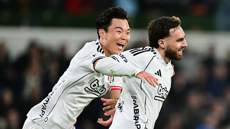 Hyeon-Gyu Ohtan Orkun Kökçü sözleri: Gözlerle anlaşıyoruz Hyeon-Gyu Ohtan Orkun Kökçü sözleri: Gözlerle anlaşıyoruz