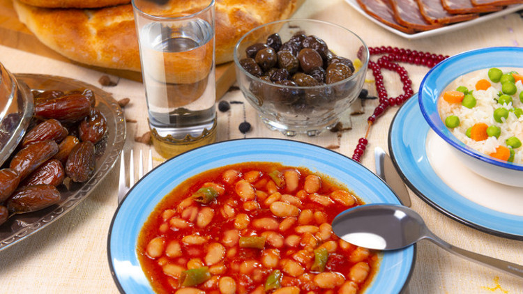 Ramazanda kilo almadan sağlıklı beslenin