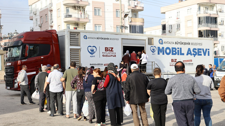 Mobil aşevi her akşam farklı mahallede