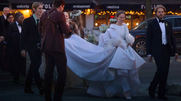 İhanetin ayırdığı ünlü çift kızlarını evlendirdi: Düğün alayı gövde gösterisi yaptı