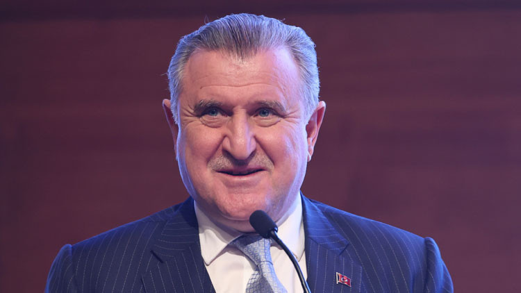 Bakan Bak: 2030’a kadar 100 bin yapay zeka girişimcisi yetiştireceğiz