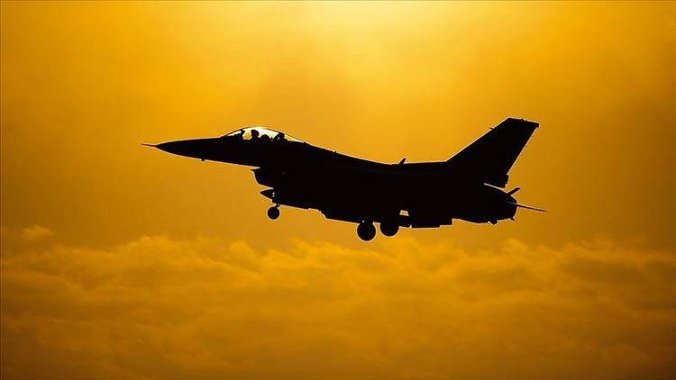 Sarı Denizde tansiyon yükseldi: ABD ve Çin uçakları karşı karşıya