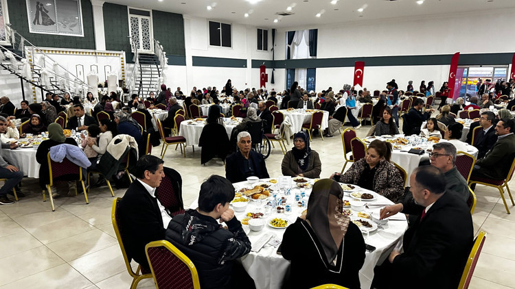 Erdemlide şehit aileleri ve gaziler onuruna iftar Erdemlide şehit aileleri ve gaziler onuruna iftar