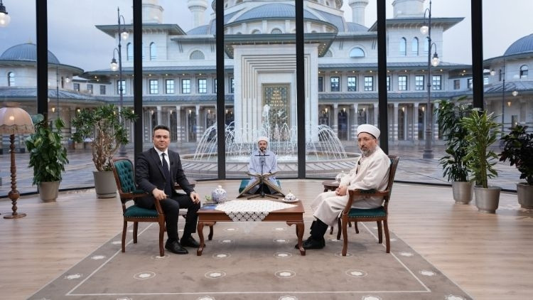Diyanet İşleri Başkanı Safi Arpaguş, ‘Bir Ramazan Akşamı’nda soruları yanıtladı