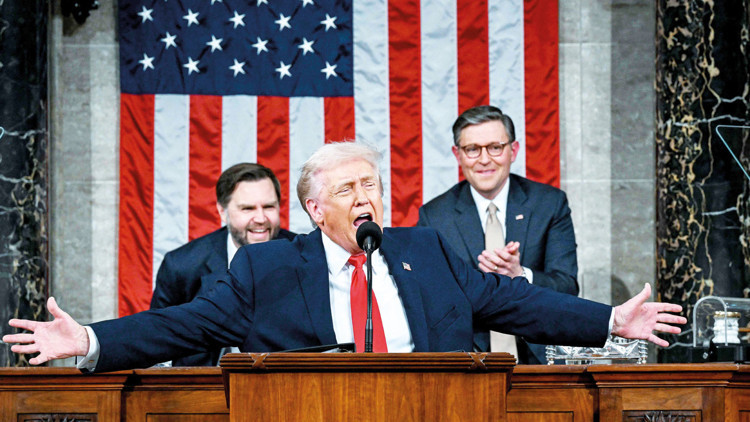 Trump 108 dakika kendini övdü... 90’ıncı dakikada İran krizine geldi