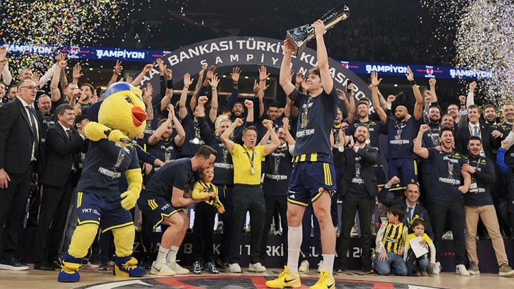 Basketbolun rakipsiz lideri Fenerbahçe