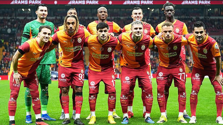 Hürriyet: Galatasarayda Alanyaspor maçı öncesi kart tehlikesi 2 futbolcu Beşiktaş derbisinde olmayabilir