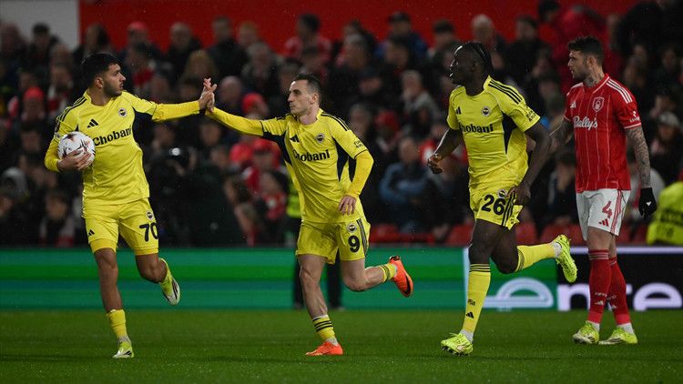 Hürriyet: Fenerbahçe mucizenin eşiğinden döndü