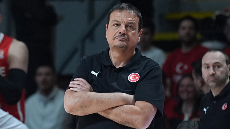 Ergin Ataman: Tarihi bir galibiyete imza attık Ergin Ataman: Tarihi bir galibiyete imza attık