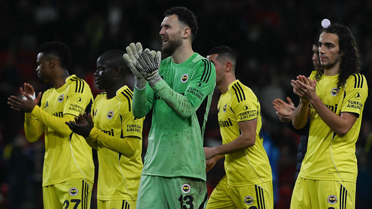 Fenerbahçe yara sarmak için Antalya deplasmanında
