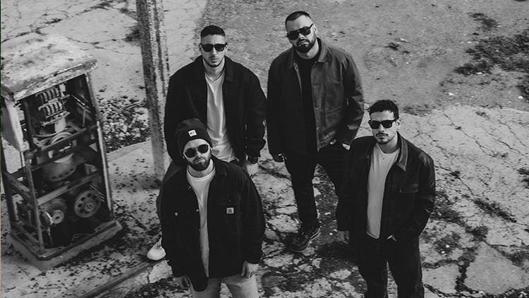 REVAdan yeni şarkı müjdesi: Kal Yanımda...