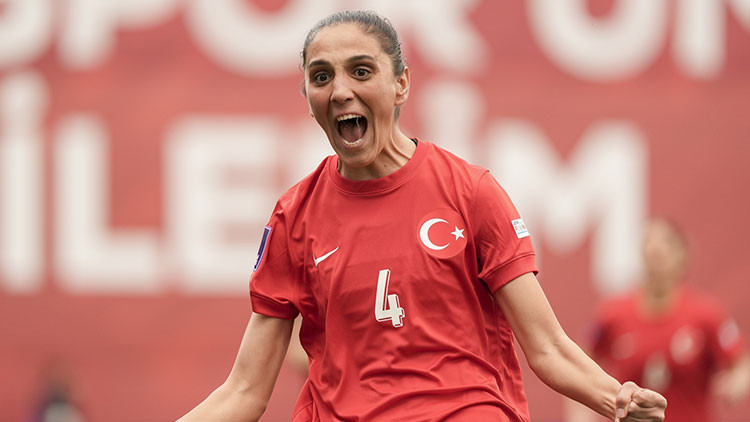 Türkiye 3-0 Malta (Dünya Kupası Avrupa Elemeleri) Türkiye 3-0 Malta (Dünya Kupası Avrupa Elemeleri)