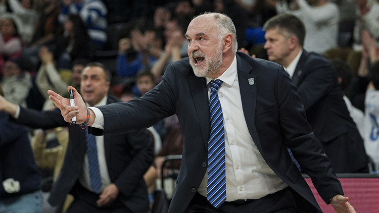 Anadolu Efes Başantrenörü Pablo Laso: İstifa etmeyi düşünmüyorum