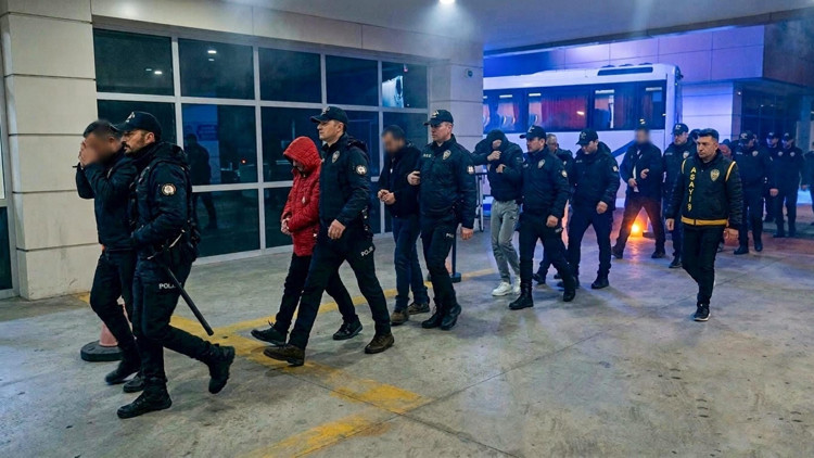 Manisa merkezli dolandırıcılık operasyonu: 10 tutuklama