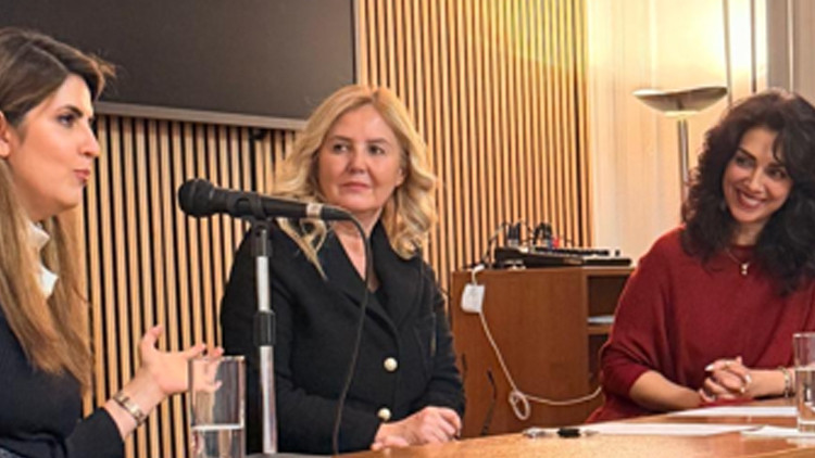 Berlin’de 8 Mart Paneli