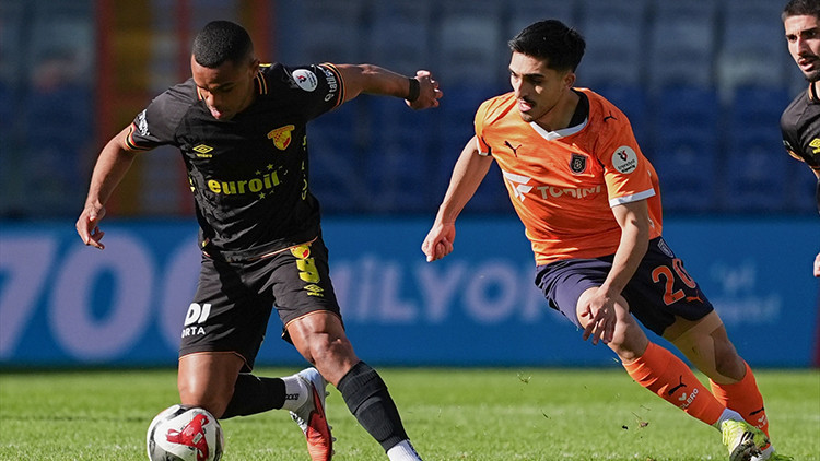 Başakşehir 2-1 Göztepe (Süper Lig maçı özeti) Başakşehir 2-1 Göztepe (Süper Lig maçı özeti)