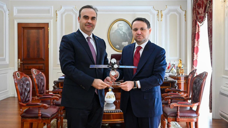 Sanayi ve Teknoloji Bakanı Kacır, İçişleri Bakanı Çiftçi ile Adalet Bakanı Gürleki ziyaret etti