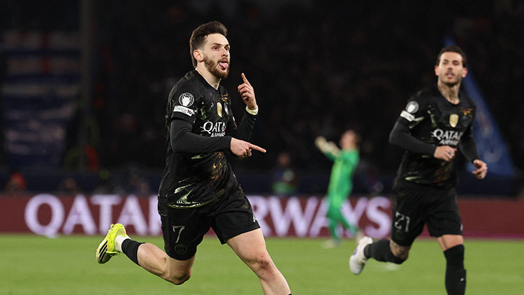 PSG 5-2 Chelsea maç özeti (Şampiyonlar Ligi son 16 turu)