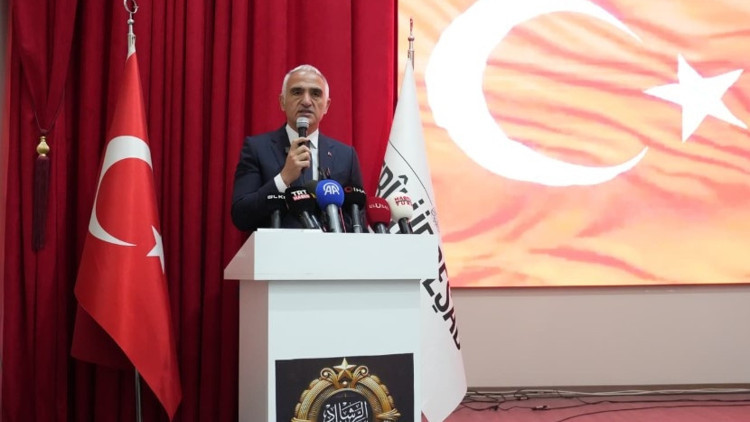 Bakan Ersoy: İstiklal Marşı, milletimizin ebedi karakterinin en güçlü ifadesidir Bakan Ersoy: İstiklal Marşı, milletimizin ebedi karakterinin en güçlü ifadesidir