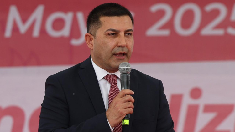 Son dakika... Kuşadası Belediye Başkanı Ömer Günel, görevden uzaklaştırıldı Son dakika... Kuşadası Belediye Başkanı Ömer Günel, görevden uzaklaştırıldı