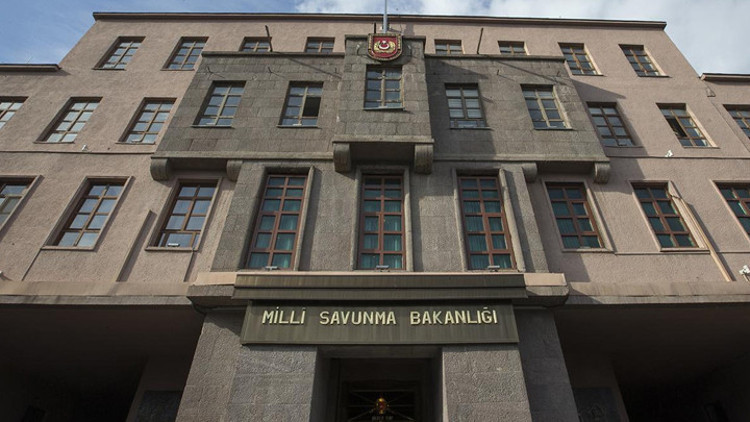 MSB kaynaklarından İncirlik açıklaması: Olumsuz bir durum yok, sirenler yanlış alarmdan dolayı çaldı