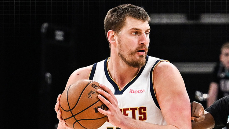 Nikola Jokic, triple-double ile coştu Denver Nuggets, Phoenix Sunsı devirdi