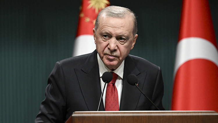 AK Partinin sitesinde de yayımlanacak | Cumhurbaşkanı Erdoğan takdim yazısını kaleme aldı