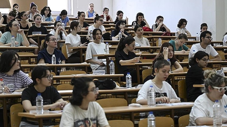 YKSye girecek kişi sayısı belli oldu: YKSnin en yaşlı adayı bakın kaç yaşında YKSye girecek kişi sayısı belli oldu: YKSnin en yaşlı adayı bakın kaç yaşında